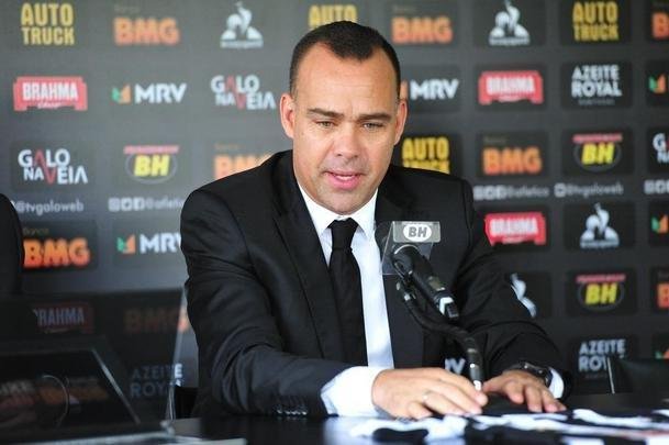 Fotos da apresentao de Rafael Dudamel no Atltico