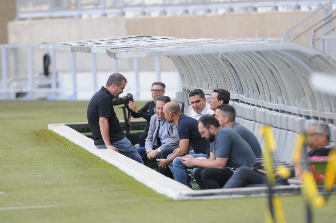 Brasileiros e argentinos se enfrentam nesta quinta-feira, s 21h30, no Mineiro
