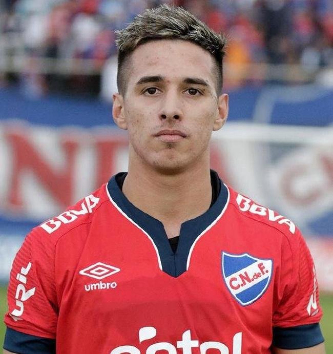 Pablo Garca, 22 anos, meia do Nacional, do Uruguai. Titular de uma equipe mais tradicional do que o Envigado de Yeison, o jogador atua no mesmo setor que o colombiano e desempenha funo semelhante no meio-campo. J passou pelas categorias de base do River Plate, da Argentina. Na temporada 2020/21 tem 27 jogos e 2 gols. 