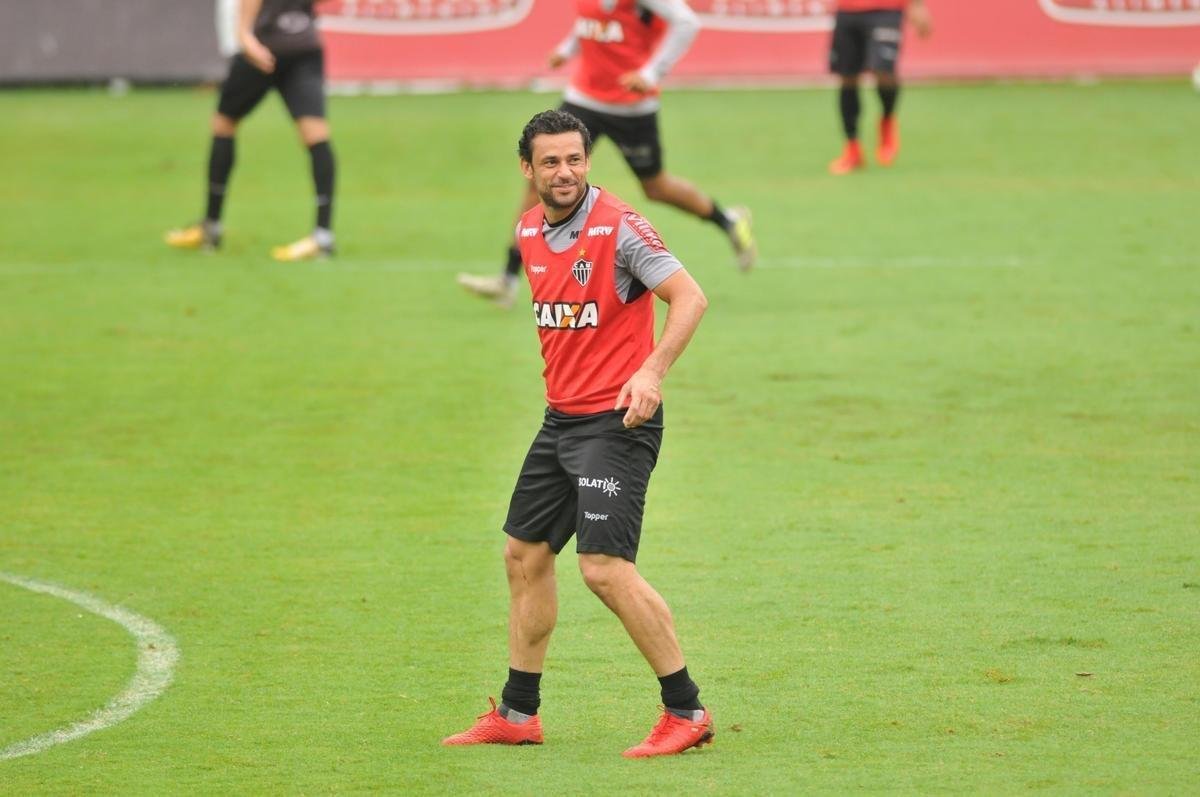 O elenco do Atltico treinou nesta quinta-feira de olho no jogo contra o Corinthians, neste domingo