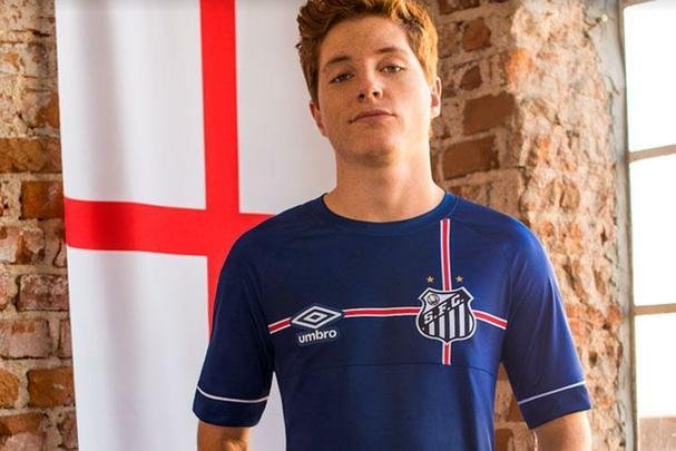 Camisa do Santos homenageia a seleo da Inglaterra, de acordo com o Projeto Nations, da Umbro