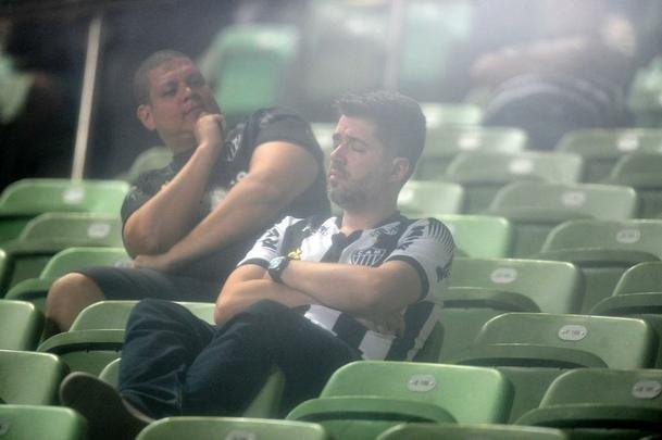 Marcos Jnior virou no final e deu vitria ao Vasco, por 2 a 1, sobre o Atltico