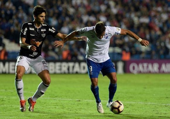 Nacional venceu Atltico por 1 a 0 no Gran Parque Central com gol de Bergessio
