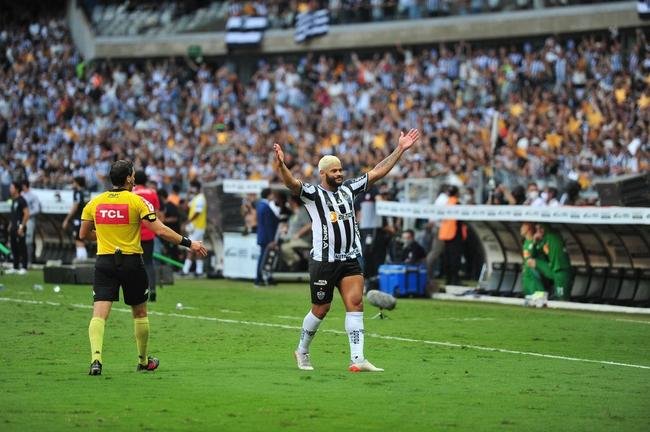 05/12/2021 - Atltico 4x3 Bragantino - Campeonato Brasileiro - 37 rodada - pblico total: 61.573 - renda bruta: R$ 8.818.854,25