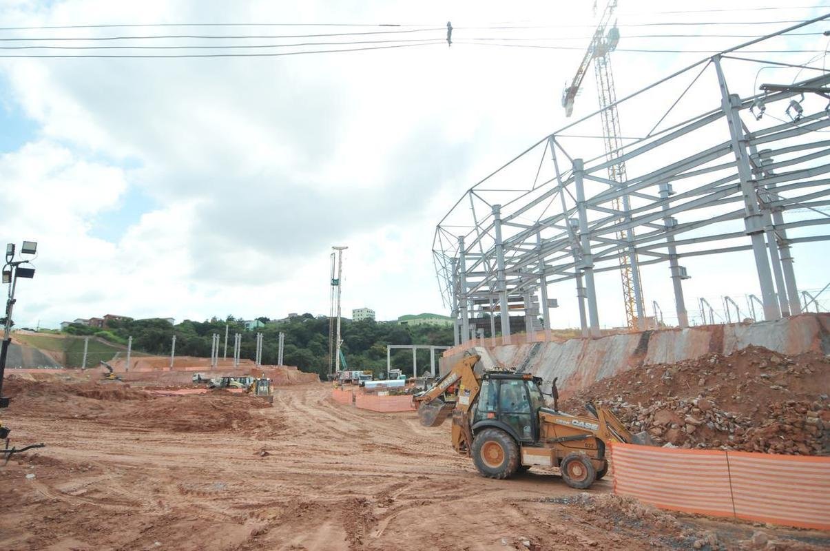 Arena MRV completa um ano de obras neste 20 de abril de 2021. Veja como est o andamento da construo do estdio do Atltico, que tem previso de ficar pronto em outubro de 2022. Sero 46 mil lugares, 2.333 vagas de estacionamento, 40 bares e 80 camarotes. O empreendimento fica no bairro Califrnia, em Belo Horizonte. (Fotos de Gladyston Rodrigues/EM/D. A Press)