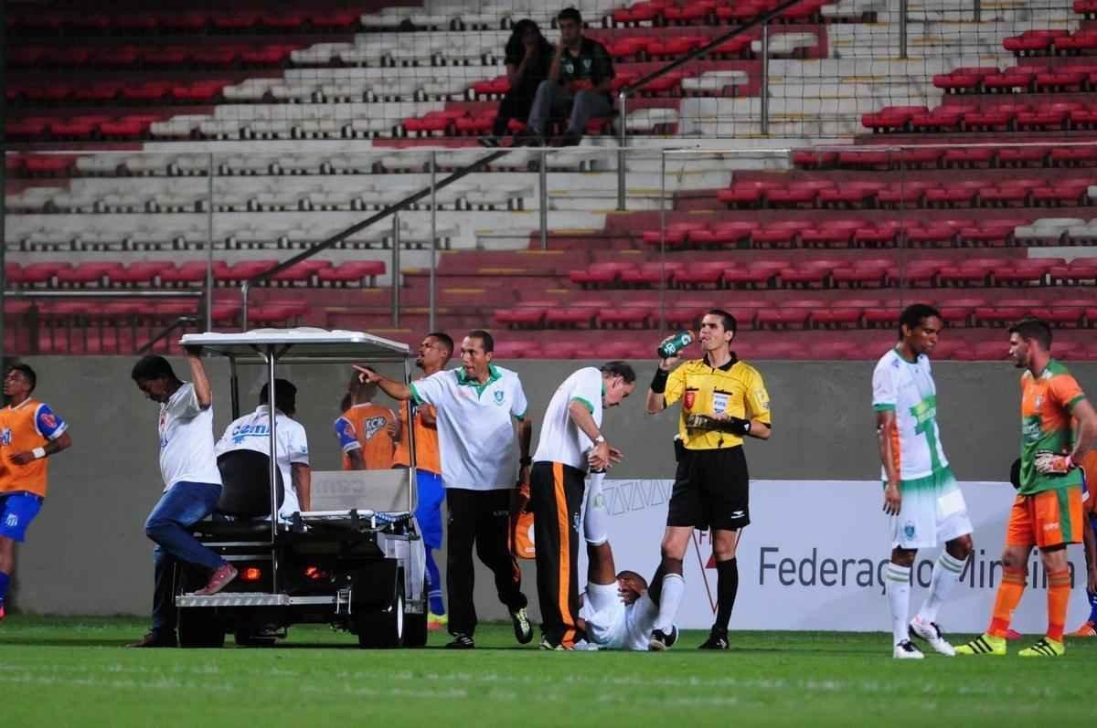 Imagens do jogo entre Amrica e URT, pelo Campeonato Mineiro, no Independncia