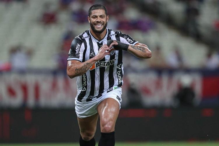 Diego Costa e Hulk marcaram os gols da vitória do Atlético por 2 a 1 sobre o Fortaleza, no Castelão
