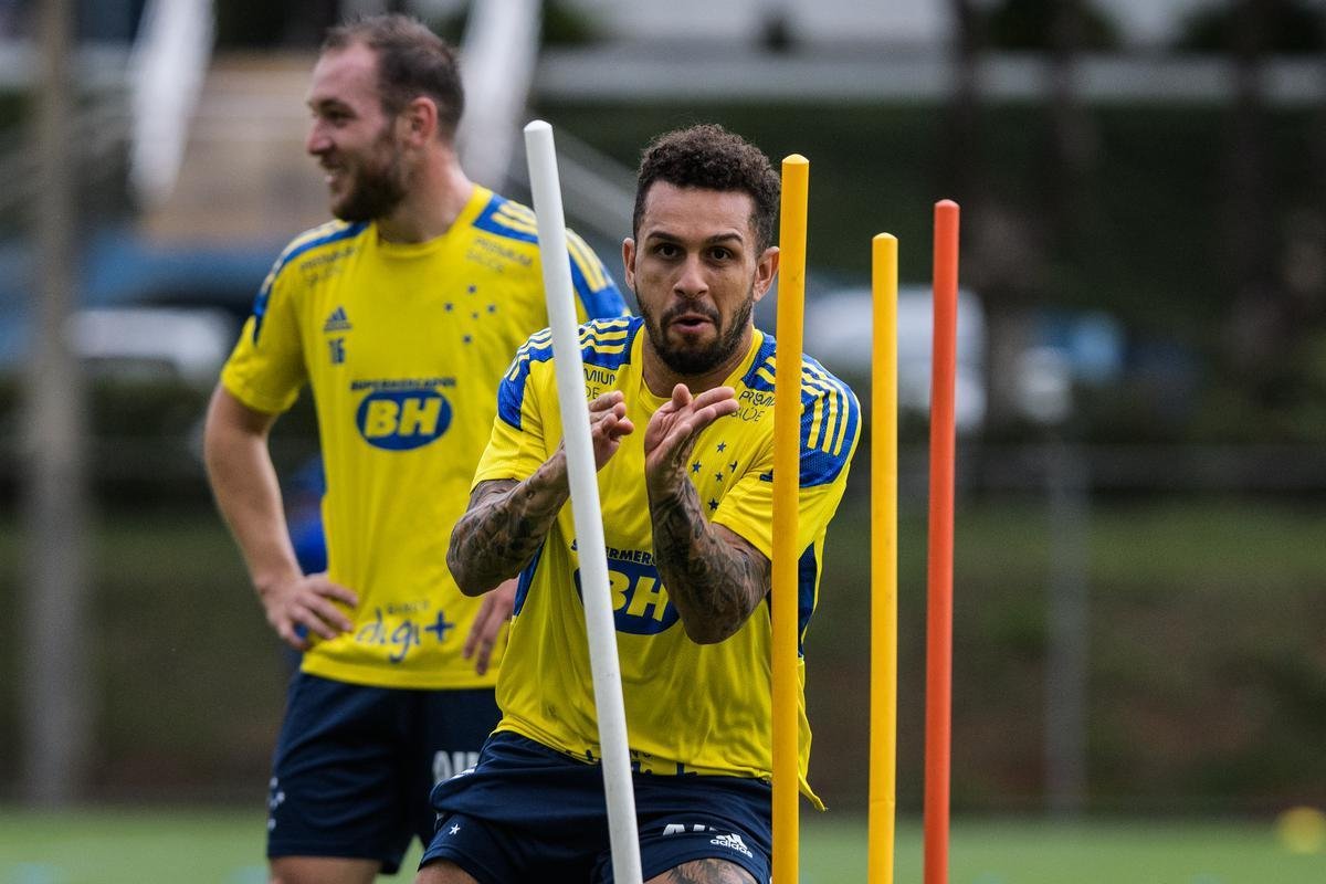 Fotos do treino do Cruzeiro desta segunda-feira (18/10)