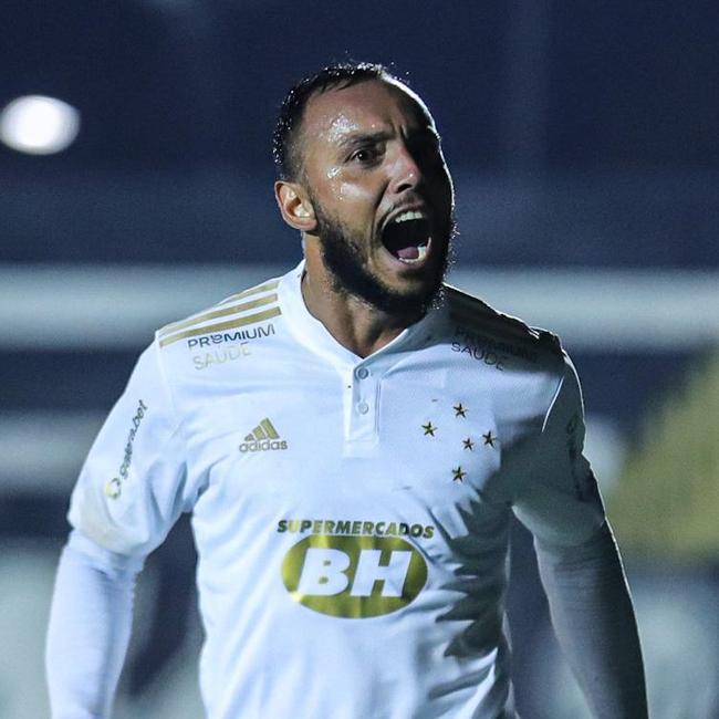 Fotos da derrota do Cruzeiro para o Operário-PR, por 2 a 1, em Ponta Grossa, pela quinta rodada da Série B de 2021