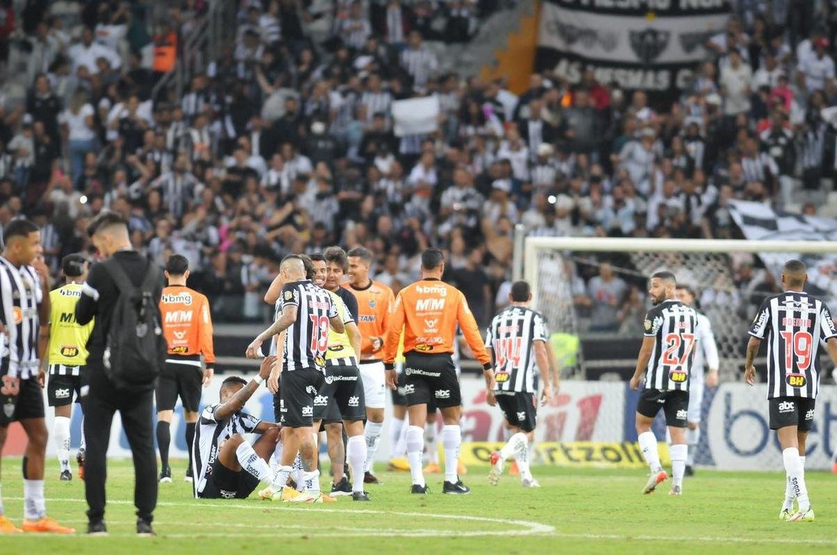 Atltico buscou virada eletrizante sobre o Fortaleza no Mineiro 