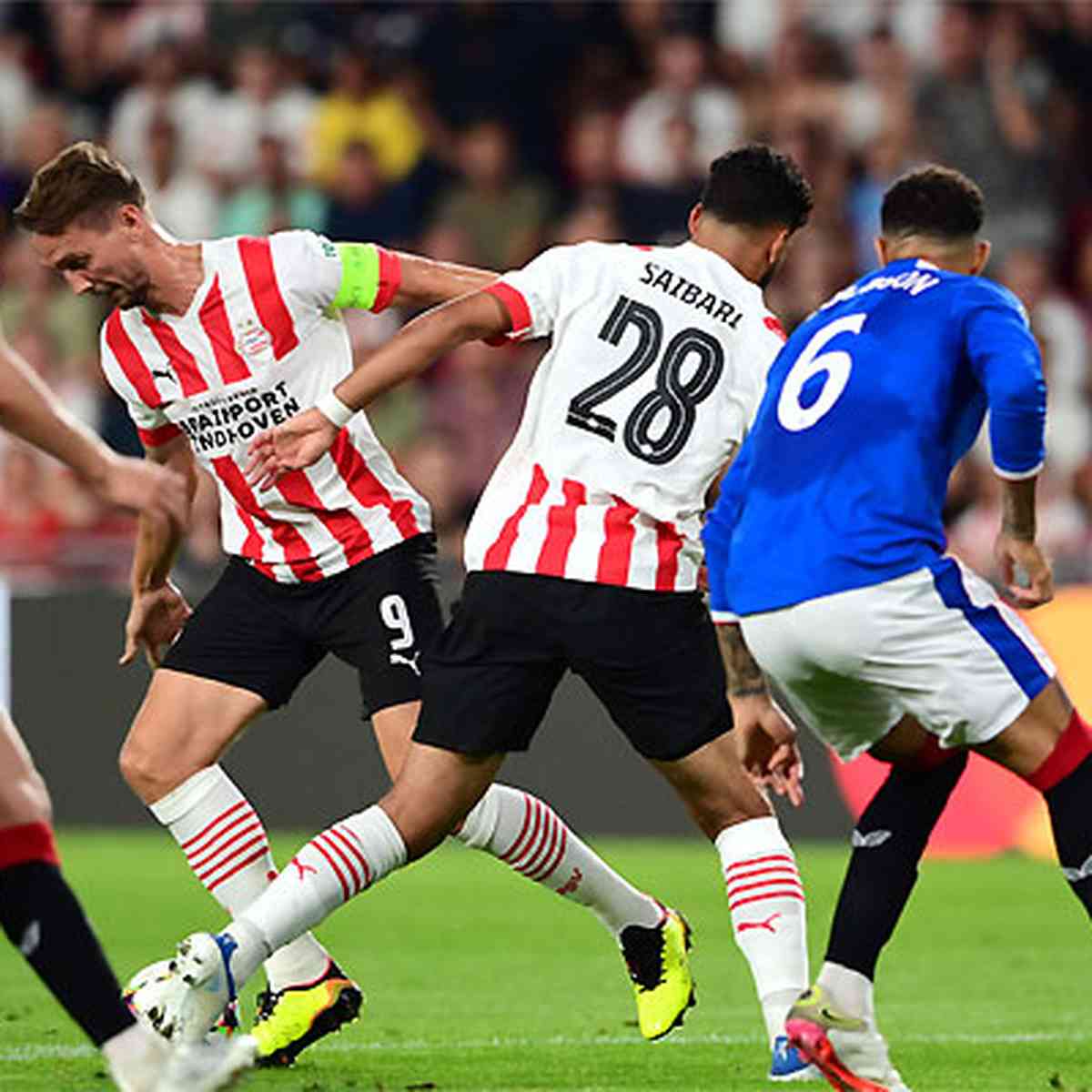 Champions: Rangers vence PSV e vai à fase de grupos após 11 anos, liga dos  campeões