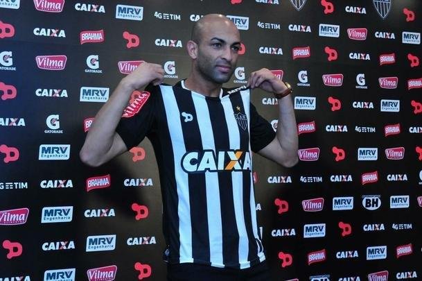 Ronaldo Conceição - Contratado a pedido do técnico Marcelo Oliveira, ele chegou ao Atlético em junho de 2016. Com atuações inconstantes, jogou apenas cinco vezes pelo Galo no ano. Logo depois, deixou o clube.