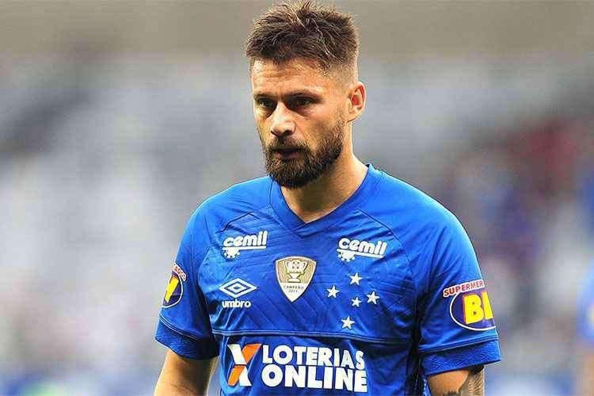 Rafael Sobis, 35 anos, atacante. Contratado pelo Cruzeiro em novembro.