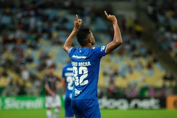 No segundo tempo, Pedro Rocha aproveitou chance em contra-ataque e marcou o gol do Cruzeiro