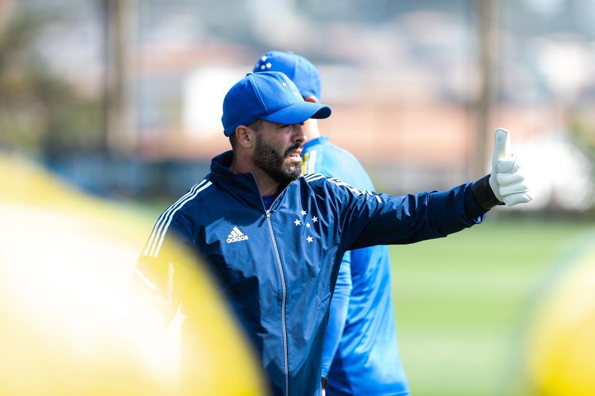 Fotos do treino do Cruzeiro desta sexta-feira na Toca II