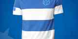 Em 1956, a camisa principal do Cruzeiro passou a ser, novamente, com listras verticais, alternadas entre azul e branco. Réplicas desse modelo foram vendidas pelo Cruzeiro em 2014 e nunca mais reproduzidas em camisas principais, somente de goleiros.