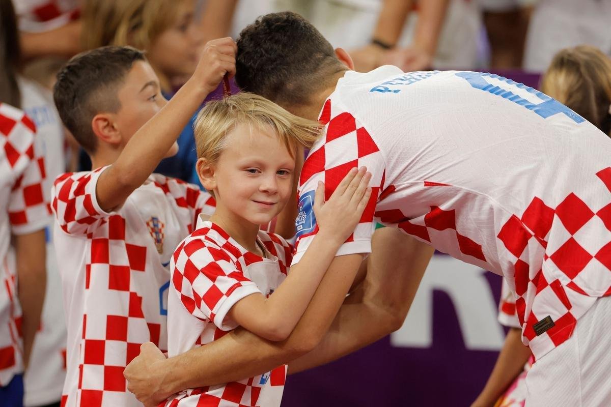 Festa e premiao dos jogadores da Crocia pela conquista do terceiro lugar na Copa do Mundo de 2022, no Catar. Time croata venceu o Marrocos por 2 a 1 neste sbado (17), no Estdio Internacional Khalifa, em Doha
