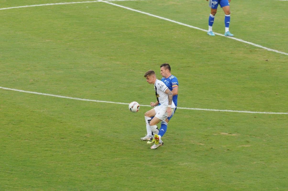 Fotos do jogo entre Cruzeiro e Ponte Preta, no Mineiro, em Belo Horizonte, pela 13 rodada da Srie B do Brasileiro