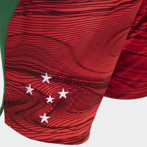 Shorts de goleiro, vendido por R$ 149,99 no site da Adidas