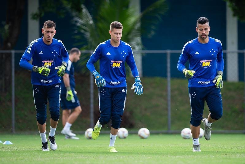 Vincius (centro) - Valor de mercado em 27/11/2019: 50 mil euros. Sem nova avaliao em 08/04/2020.