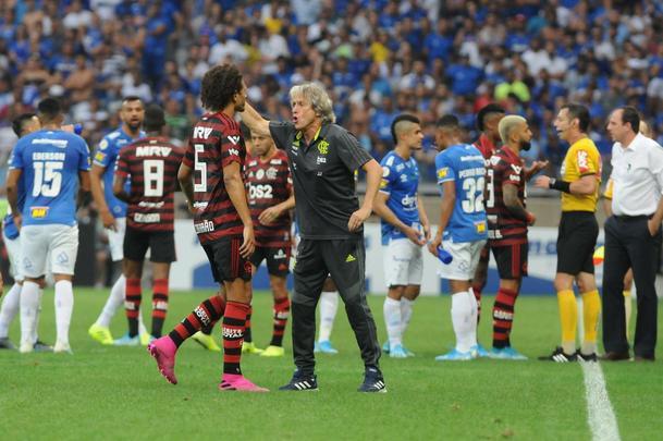 Cruzeiro e Flamengo se enfrentaram pela 20 rodada do Campeonato Brasileiro