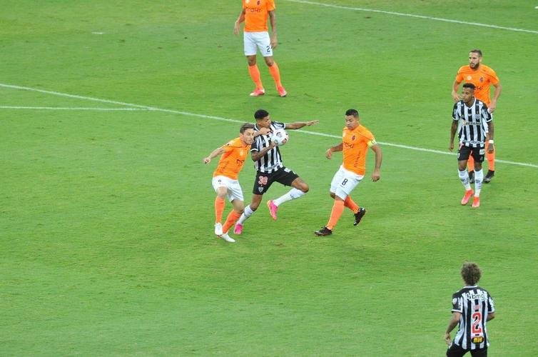 Fotos do jogo entre Atltico e La Guaira, da Venezuela, no Mineiro, em Belo Horizonte, pela ltima rodada do Grupo H da Copa Libertadores