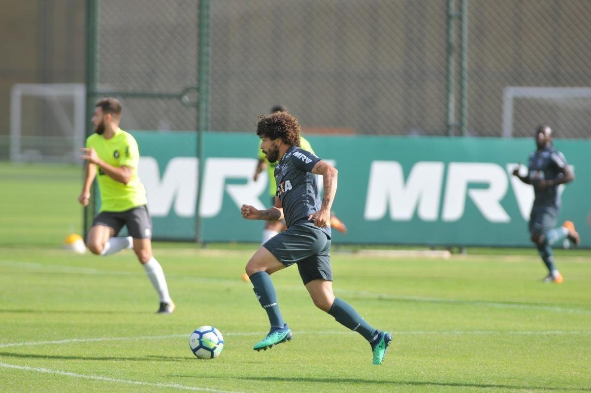 Atltico derrotou Coimbra em jogo-treino na Cidade do Galo com gols de Galdezani, Edinho e Fbio Santos