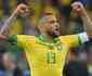 Por Copa do Mundo, Daniel Alves muda planos e volta ao Brasil aps 17 anos