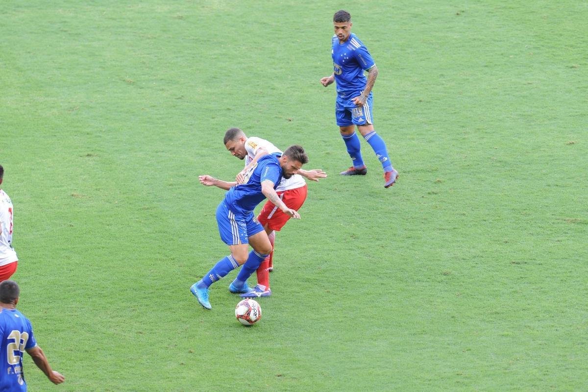 Fotos do empate por 0 a 0 entre Cruzeiro e Tombense, no Mineiro, em Belo Horizonte, pela sexta rodada do Campeonato Mineiro de 2021. Goleiro cruzeirense Fbio pegou um pnalti cobrado por Paulinho Dias e evitou o revs.