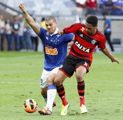 Galeria de fotos do jogo entre Cruzeiro e Flamengo, no Mineiro, pela 19 rodada do Brasileiro