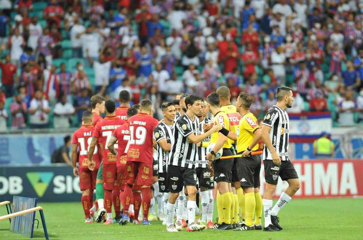 Fotos do jogo entre Bahia e Atltico, na Fonte Nova, em Salvador, pela 32 rodada do Campeonato Brasileiro