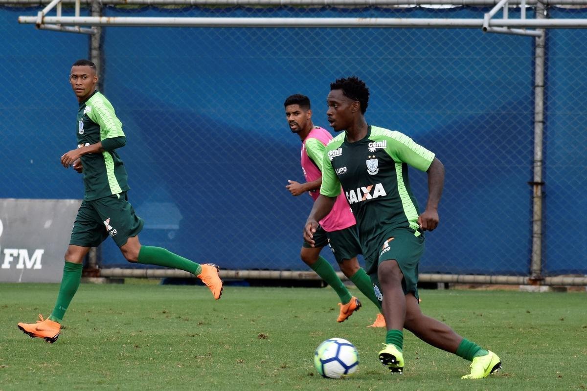 Treino do Amrica no CT do Grmio, em Porto Alegre, antes de 'deciso' contra o Inter pelo Brasileiro