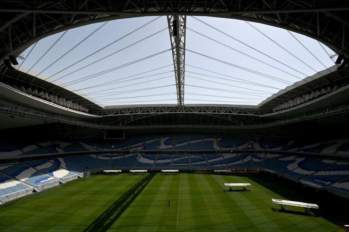 Estdio Al Janoub: arena com capacidade para 40 mil torcedores fica em Al Wakrah, ao sul da capital Doha, e tem design inspirado na tradio martima do municpio
