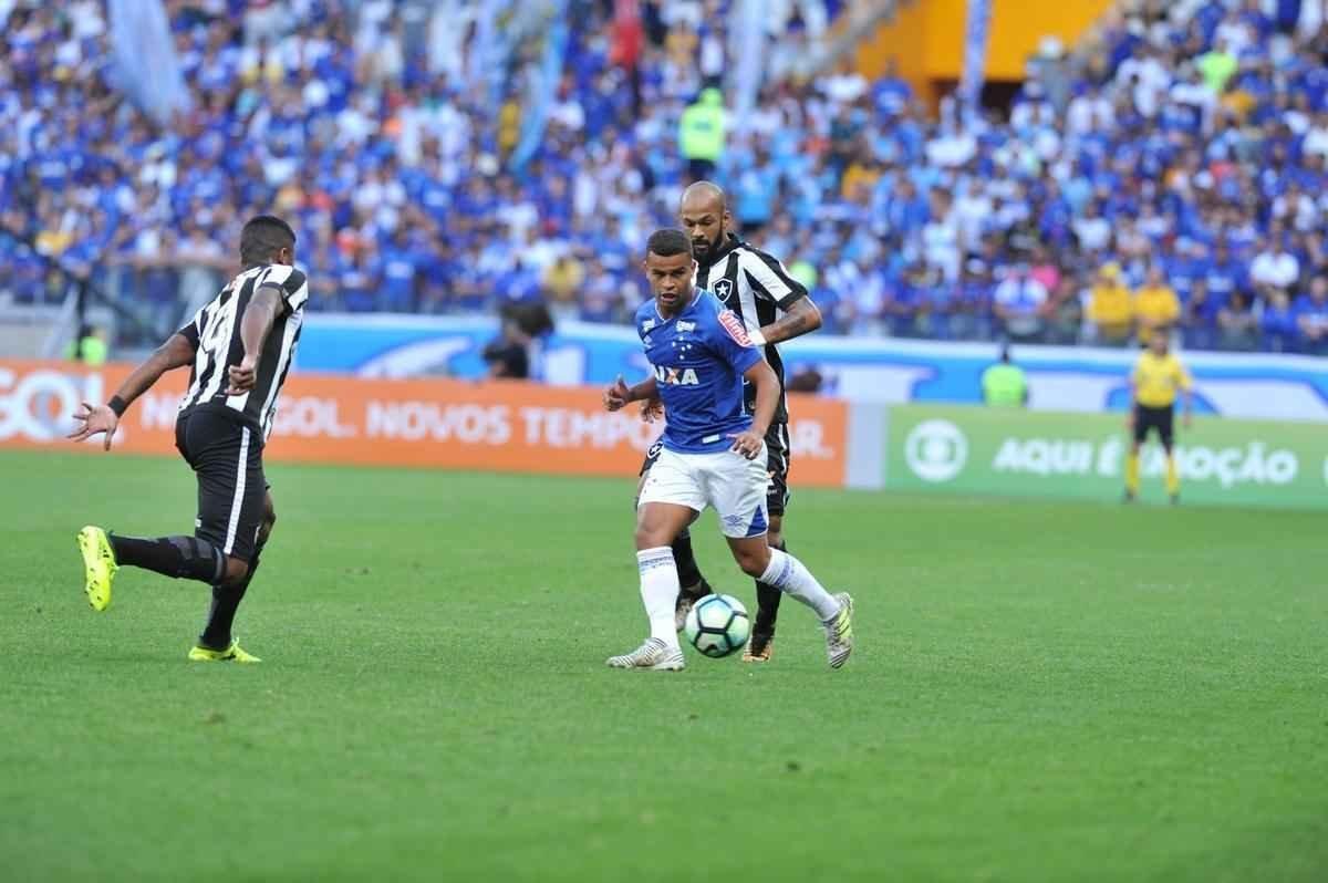 Imagens do jogo entre Cruzeiro e Botafogo, pela 19 rodada do Brasileiro, no Mineiro