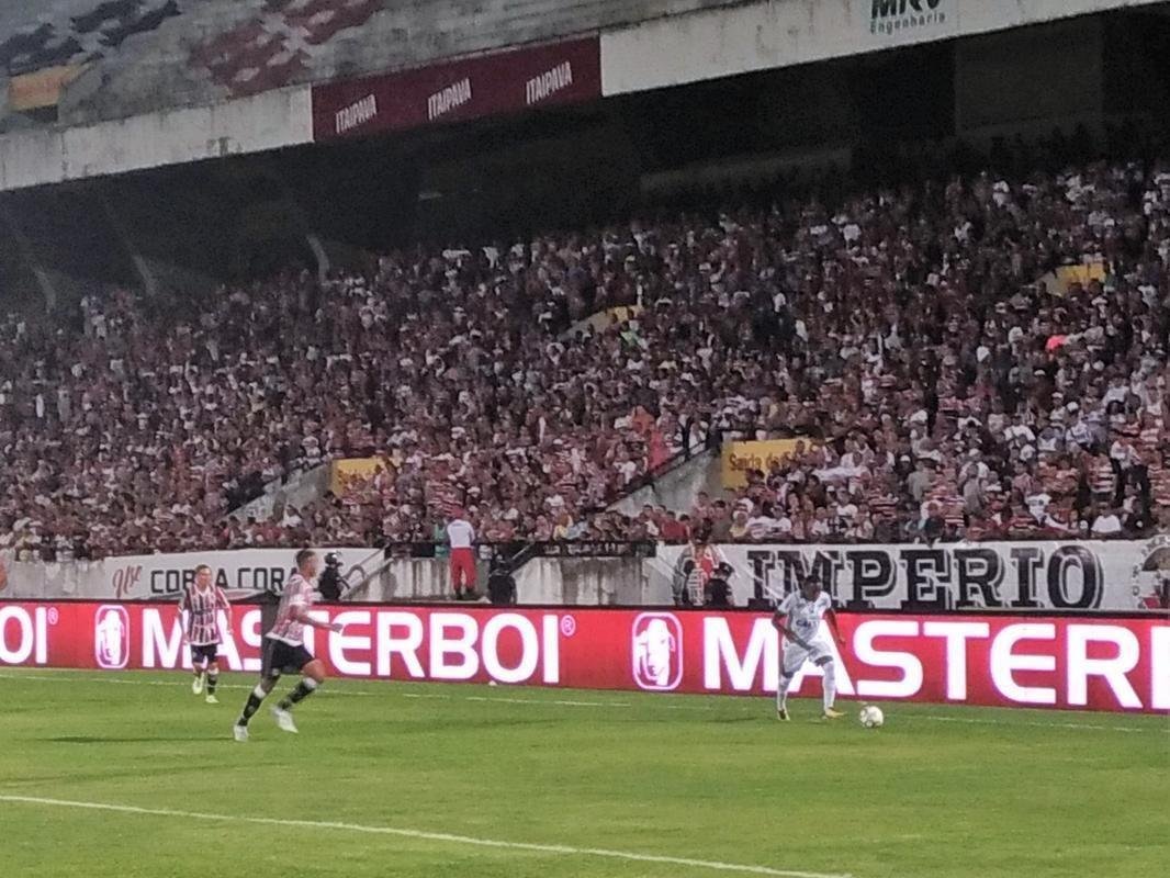 Santa Cruz e Amrica em duelo vlido pela 28 rodada do Campeonato Brasileiro