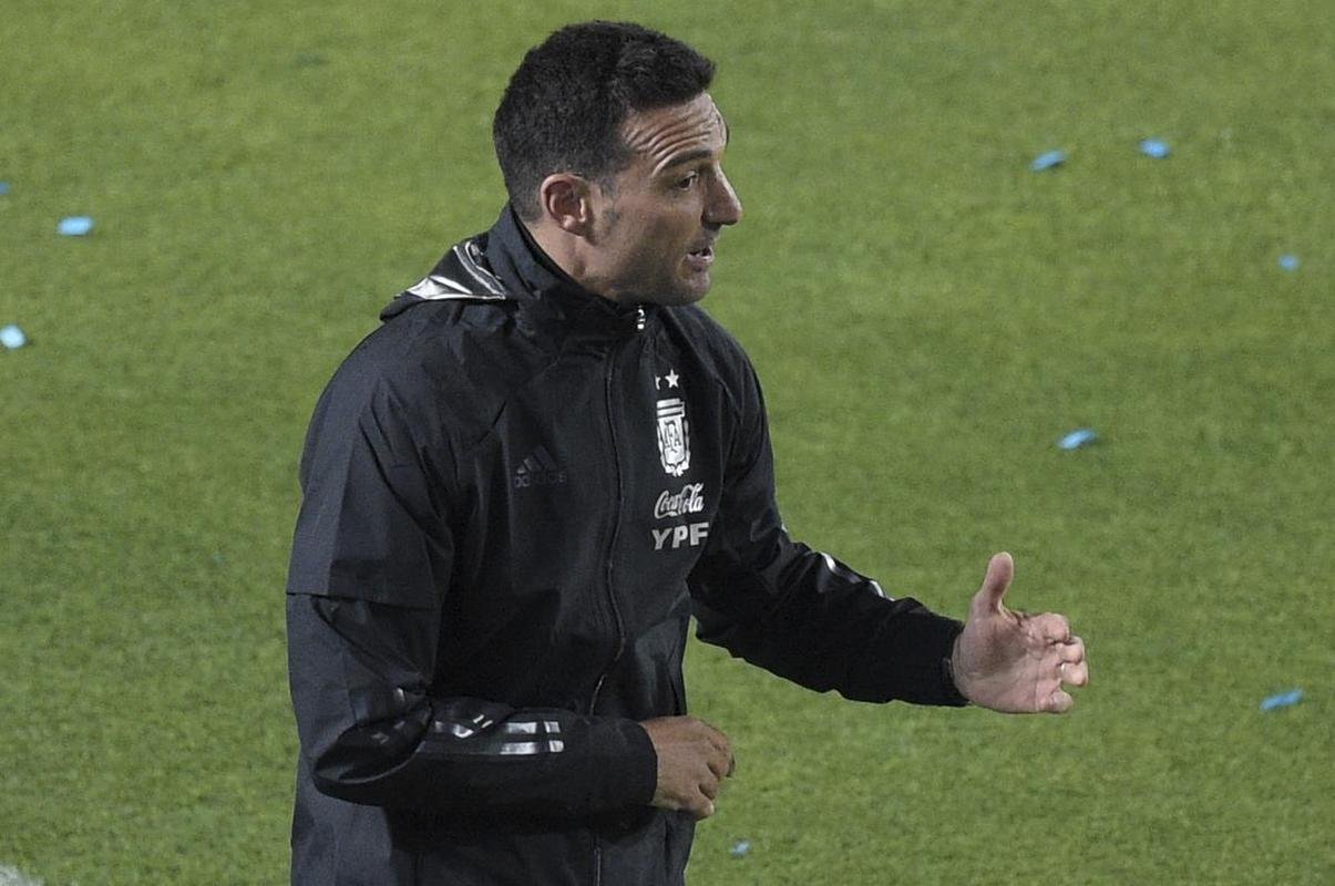 Sem Neymar, Brasil encarou a Argentina em clssico agitado pelas Eliminatrias