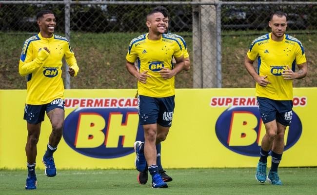 Jogadores do Cruzeiro deram in�cio � prepara��o para estreia contra Bahia, marcada para esta sexta