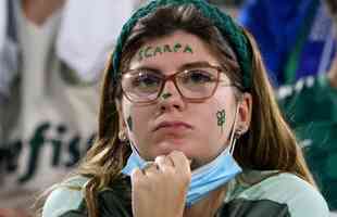 Fotos das torcidas de Palmeiras e Chelsea durante a final do Mundial de Clubes no Estdio Mohammed Bin Zayed em Abu Dhabi