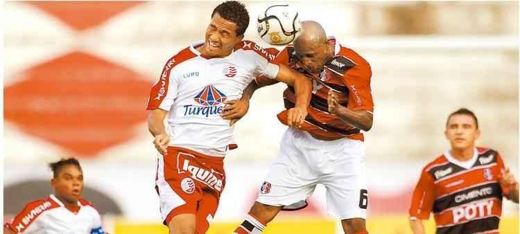 Camisa do Santa Cruz feita pela Penalty para a temporada de 2010