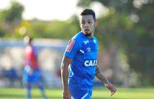 Imagens do treino do Cruzeiro desta quinta-feira, na Toca da Raposa II (Alexandre Guzanshe/EM D.A Press)