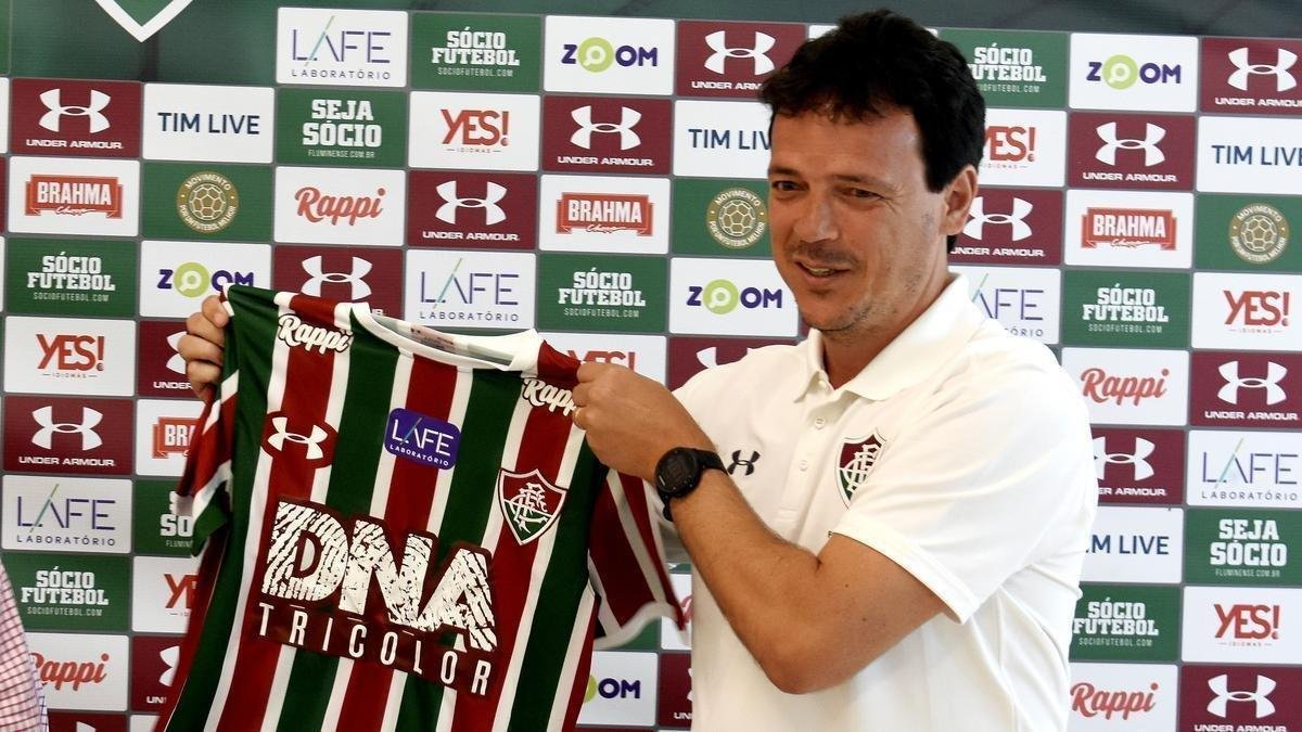 O Fluminense anunciou a contratao do tcnico Fernando Diniz