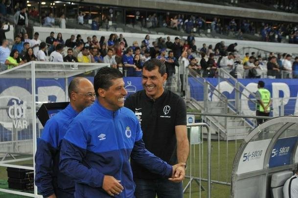 Fotos de Cruzeiro x Corinthians, no Mineiro, pela oitava rodada do Campeonato Brasileiro