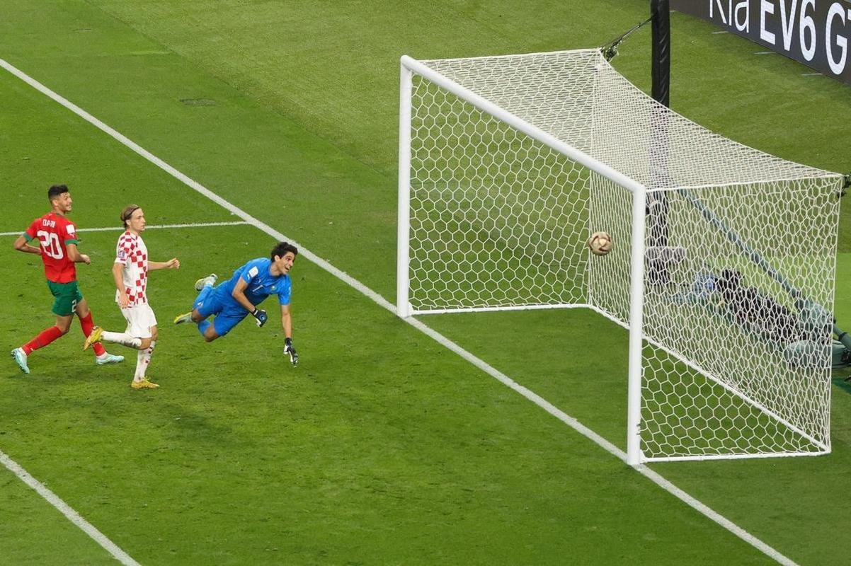 Mislav Orsic marcou um golao e recolocou a Crocia em vantagem no duelo com o Marrocos pelo terceiro lugar da Copa do Mundo: 2 a 1