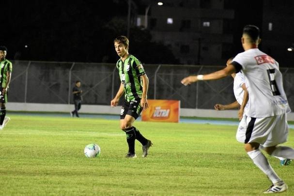 Empate por 1 a 1 com Santos do Amapá garantiu classificação do América à segunda fase da Copa do Brasil