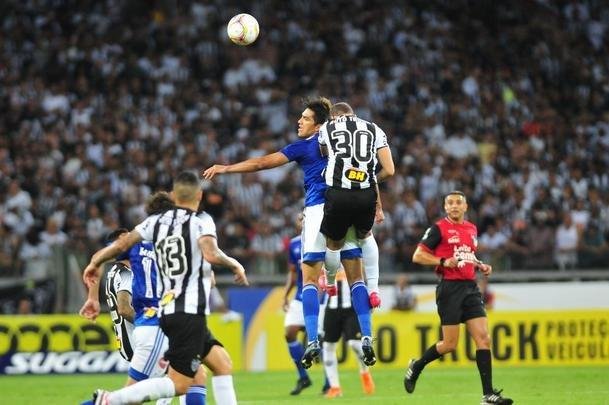 Imagens do clssico mineiro entre Atltico e Cruzeiro 