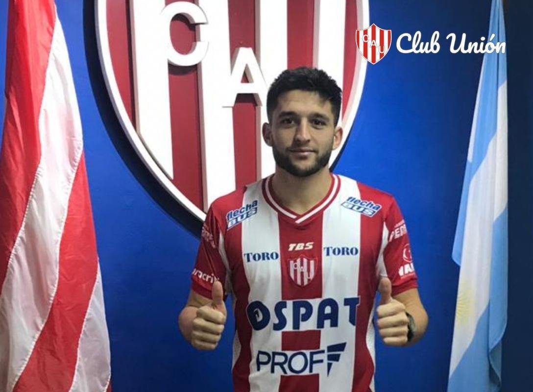 Ezequiel Bonifacio - Polivalente defensor, de 25 anos. Joga como lateral e volante. Foi formado na base do Gimnasia y Esgrima La Plata.