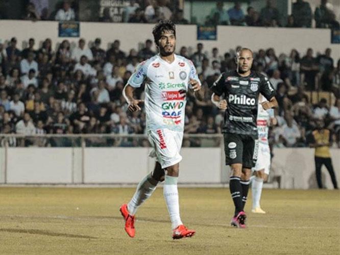 A Ponte Preta anunciou a contratao do volante Bruno Reis, que estava no Operrio