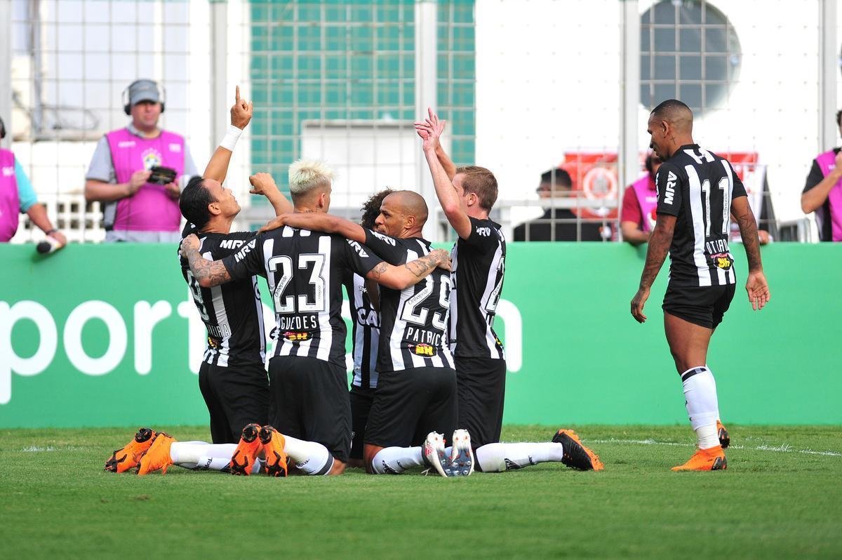 Veja imagens do jogo entre Atltico e Vitria