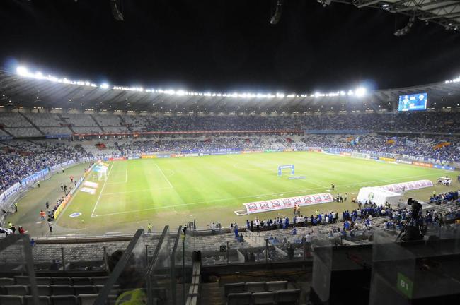 Torcida do Cruzeiro deu show mais uma vez e lotou o Mineiro na partida contra o CRB pela 11 rodada da Srie B