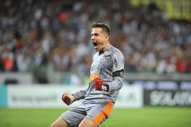 Em 2020, Victor comemorou seu quarto ttulo do Estadual pelo Atltico